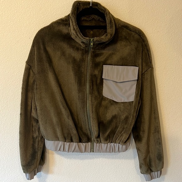 NWOT SHEIN Green Contrast Panel Flap Pocket Drop Shoulder Zip Up Jacket - Picture 4 of 9